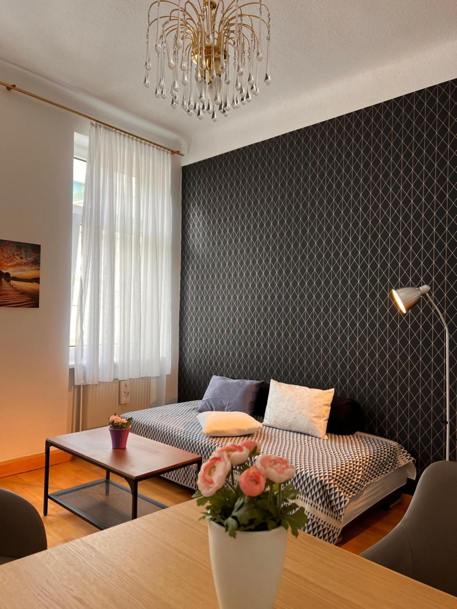 Studio & Apartments Near Reumannplatz Wien Exteriör bild