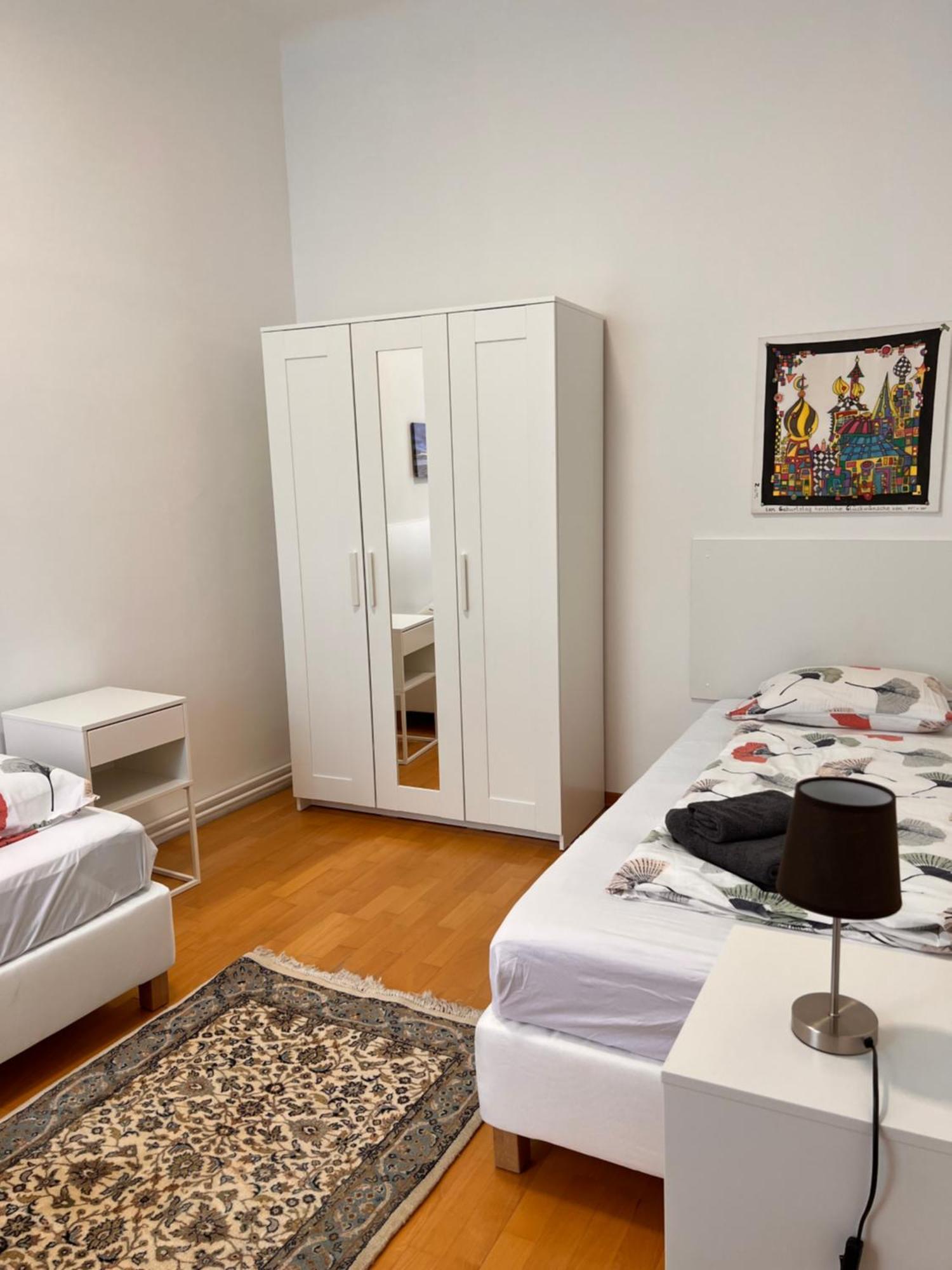 Studio & Apartments Near Reumannplatz Wien Exteriör bild