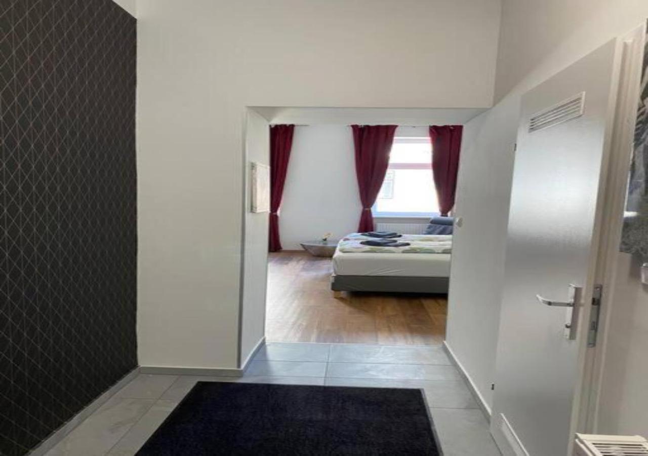 Studio & Apartments Near Reumannplatz Wien Exteriör bild