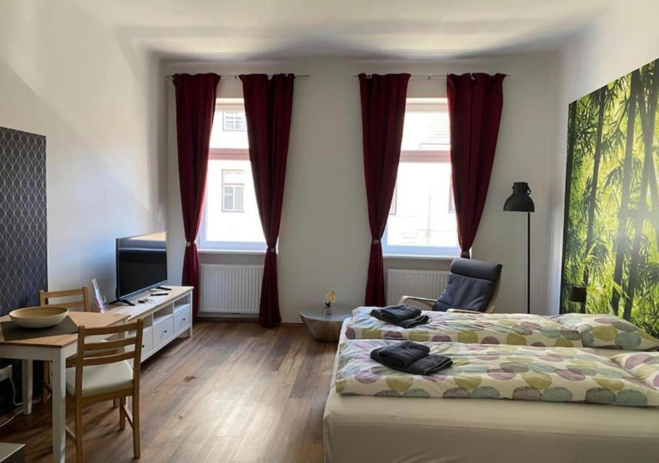 Studio & Apartments Near Reumannplatz Wien Exteriör bild